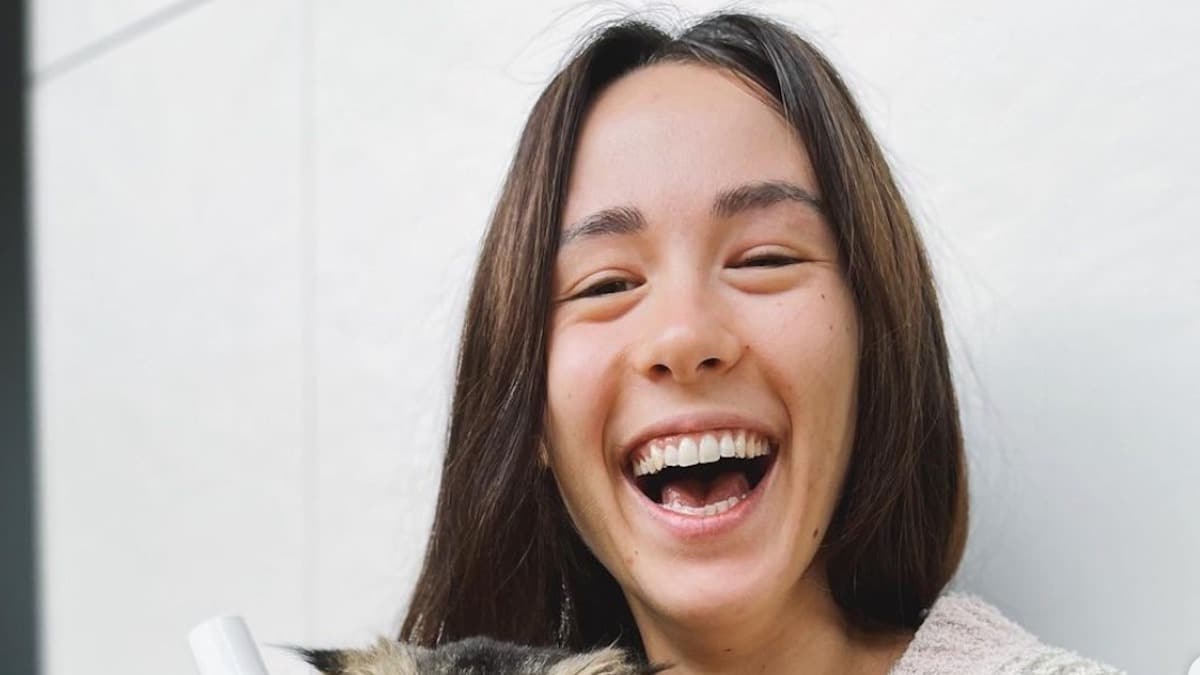 aurora ramazzotti nuovo look capelli anni 90 frisé