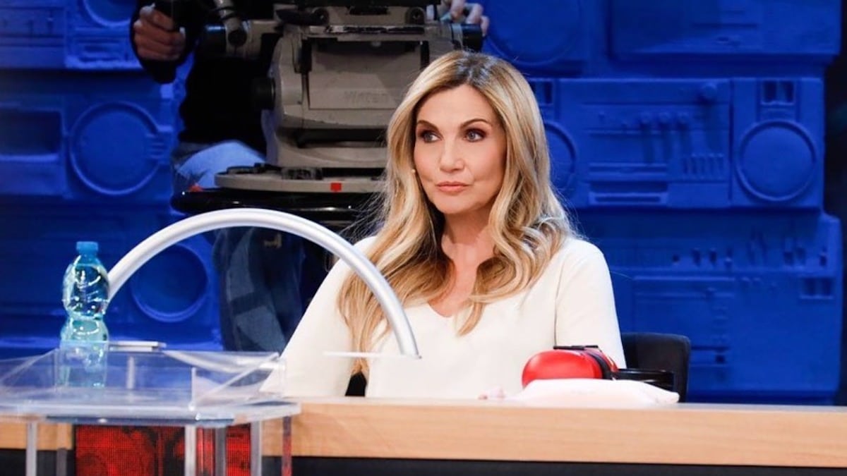 lorella cuccarini al naturale capelli senza trucco