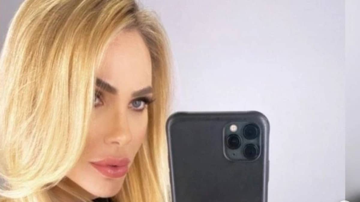 ilary-blasi-capelli-nuovo-look-biondo-alessia-solidani