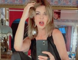 alba parietti fisico costume intero senza ritocchi