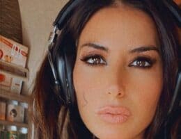 elisabetta gregoraci stile look sandali marca prezzo