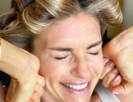 Martina Colombari capelli taglio colore long bob