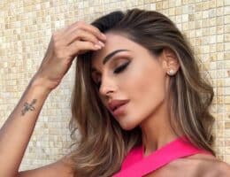 anna tatangelo bikini sexy fisico critiche