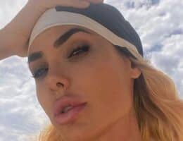 Ilary Blasi montagna nuovo look capelli