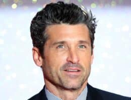 patrick dempsey nuovo look capelli biondo platino irriconoscibile