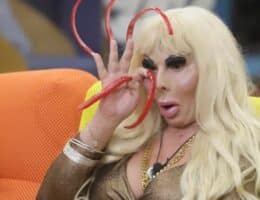 Elenoire Ferruzzi capelli parrucca video GF Vip 7