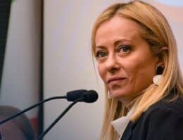 Giorgia meloni look capelli parrucchiere Antonio pruno