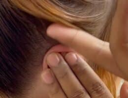 sposa acconciatura chignon colla orecchie a sventola