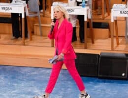 maria de filippi look sneakers marca prezzo