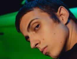 sangiovanni nuovo look capelli taglio rock xfactor