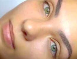 Forfora sulle sopracciglia, esiste eccome: prevenirla e liberarsene