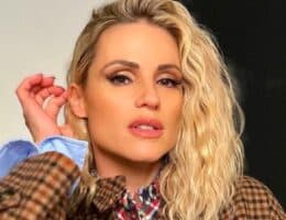 Michelle Hunziker capelli makeup 2023