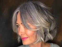Colori capelli per donne over 60: che sfumature eccezionali
