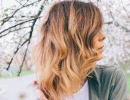 Capelli fini: come ottenere volume istantaneo