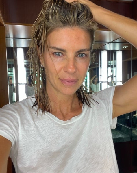 martina colombari senza trucco