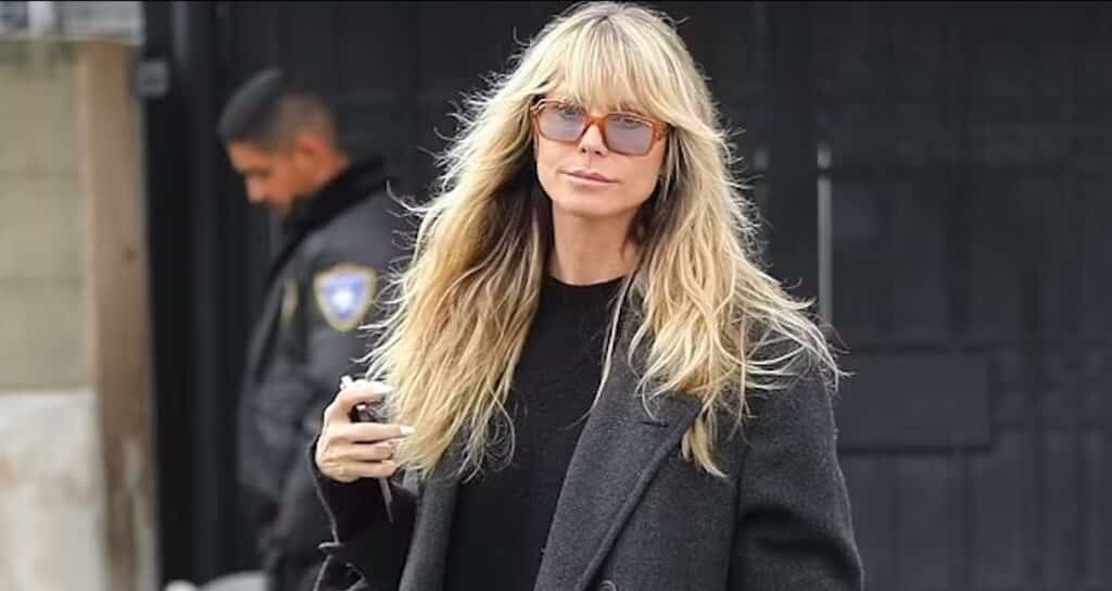 Heidi Klum, 49 anni e un hairlook che ispira: il dettaglio "giovane"