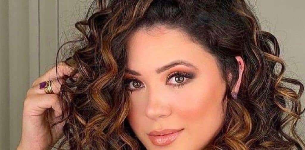 Capelli ricci, la perfetta routine bio: cosa usare per un risultato stupendo