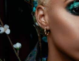 Make-up lucido sul viso