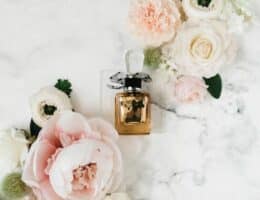 Il modo migliore di mettere il profumo