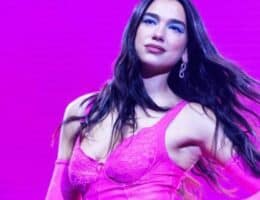 Dua Lipa, look da urlo