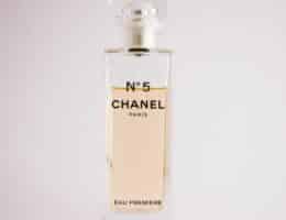 Chanel N° 5 conquista tutte le donne e gli uomini