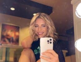 martina colombari nuovo look estate