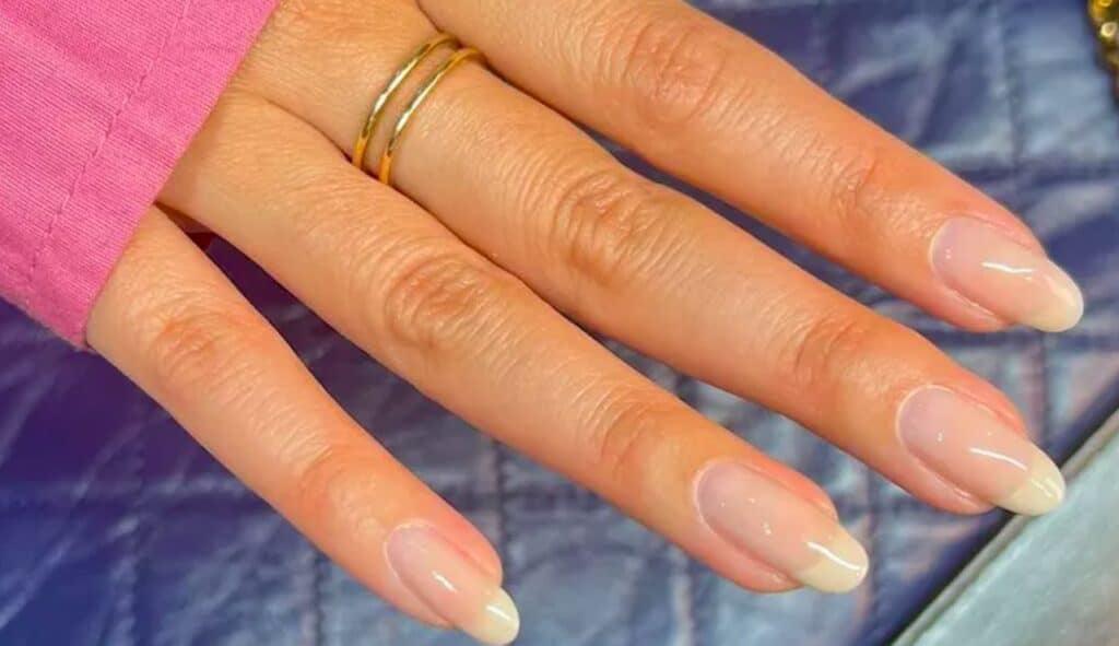"Quiet Luxury", in arrivo il trend per la manicure più hot dell'estate