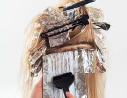 Cose da sapere prima di tingere i capelli