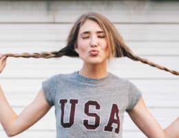 Come riprodurre le tiny braids