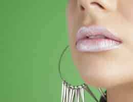 Labbra con effetto metalizzato