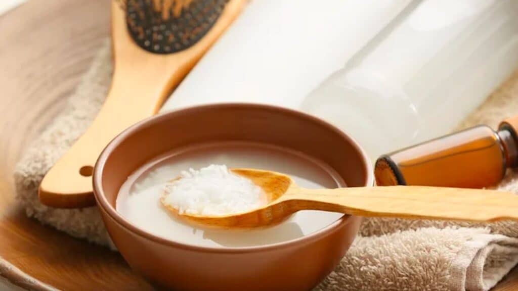 Acqua di riso, tutti i benefici spettacolari su pelle e capelli