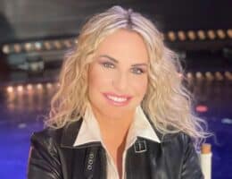 antonella clerici vacanza al naturale senza trucco