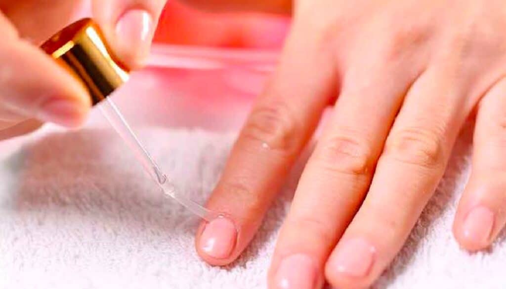 Olio per cuticole: perché si deve usare regolarmente