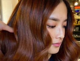 Colori capelli autunno 2023: le 5 sfumature più interessanti