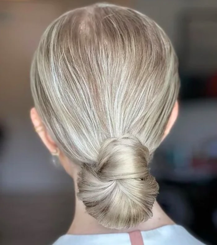 Chignon ad anello, come crearlo sui capelli di ogni tipo