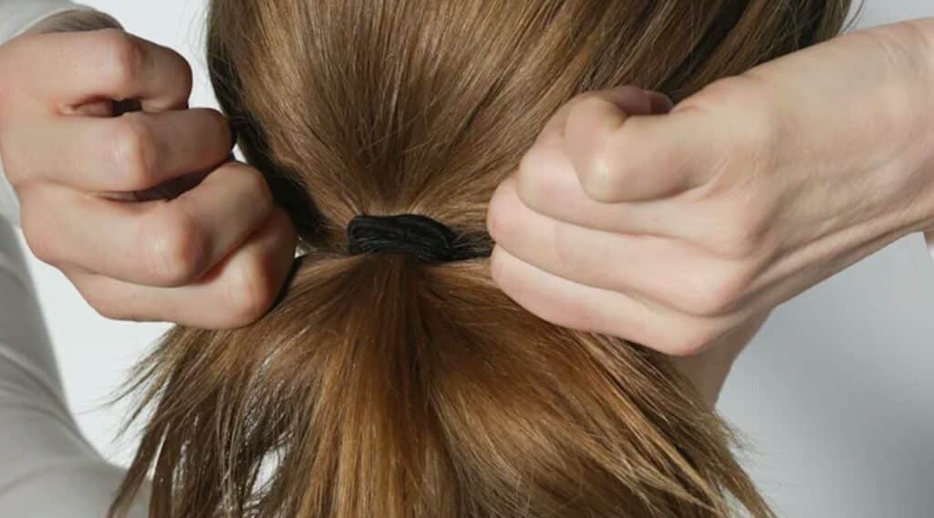 Chignon ad anello, come crearlo sui capelli di ogni tipo