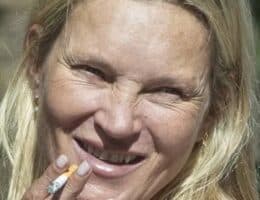 kate moss oggi irriconoscibile