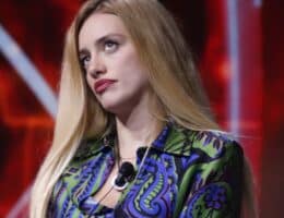 gf-heidi-baci-irriconoscibile