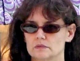 katie-holmes-irriconoscibile