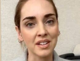 chiara-ferragni-look-scuse