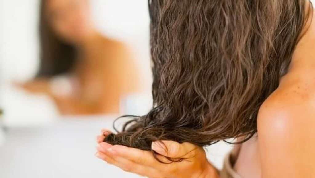 Come i capelli manifestano il nostro stress