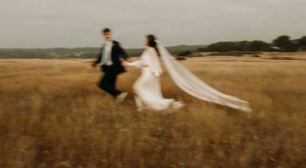 Alternative al velo da sposa: 5 accessori per capelli di tendenza