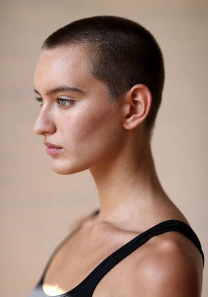 capelli rasati