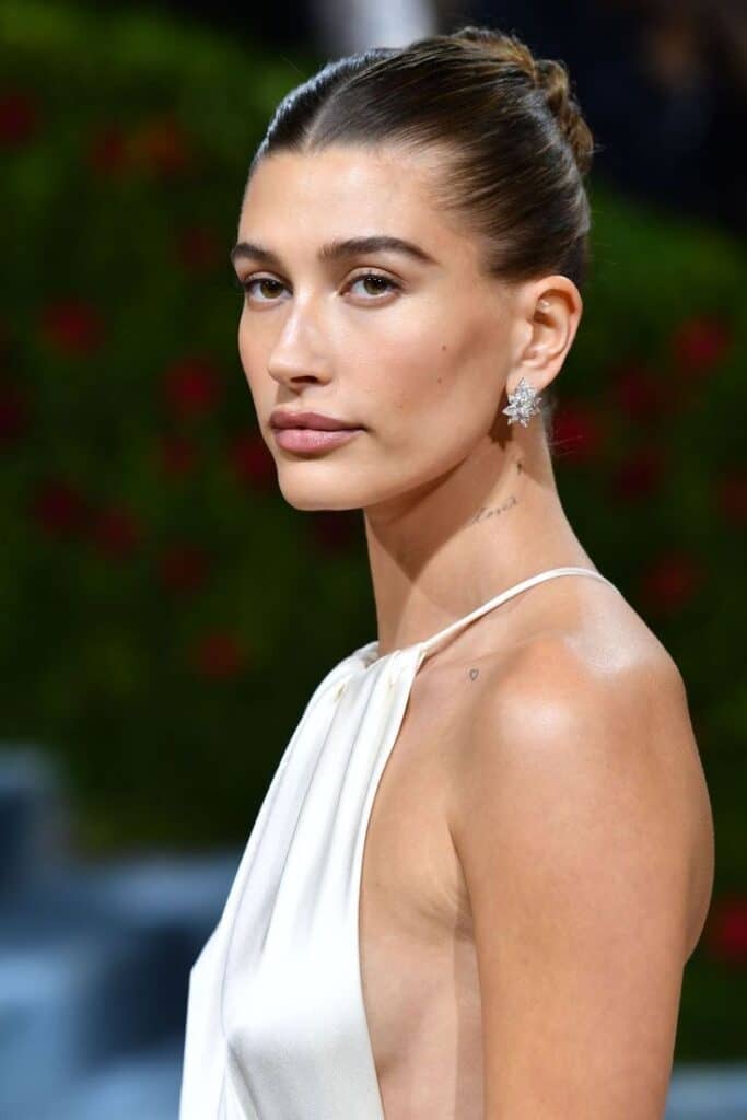 sleek hair