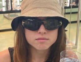 angelina-mango-nuovo-look