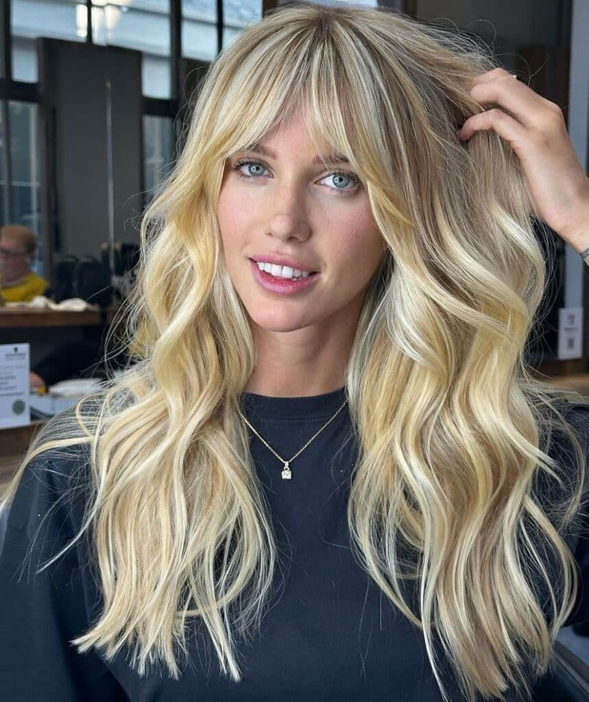 Bardot bangs tendenza capelli 2024 