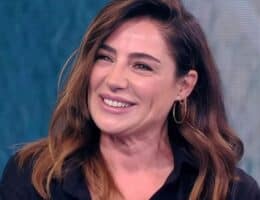 luisa-ranieri-nuovo-look-diversa