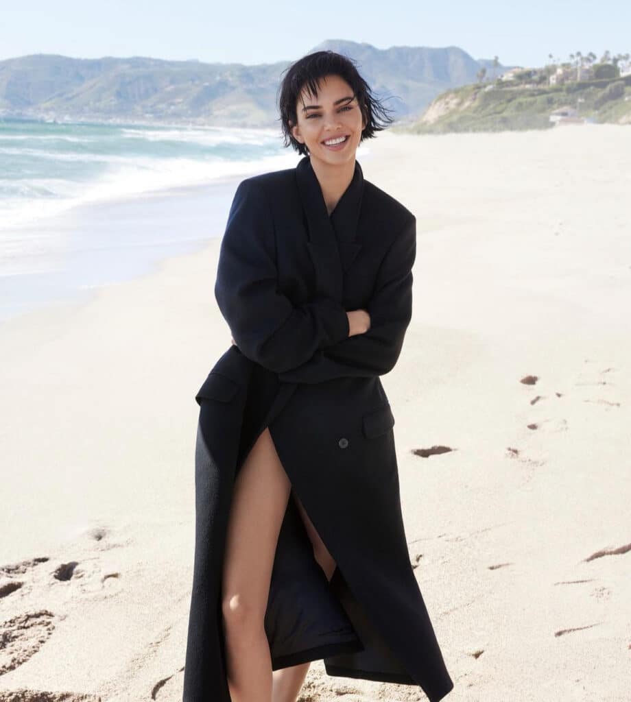 Kendall Jenner stile maschiaccio