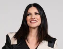 laura-pausini-look-stravolto