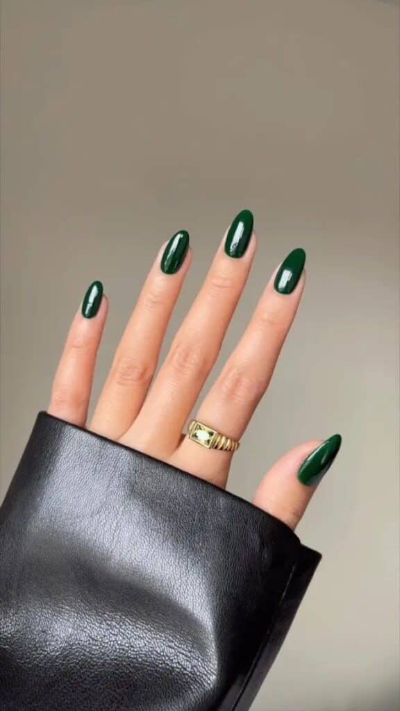 unghie verde foresta